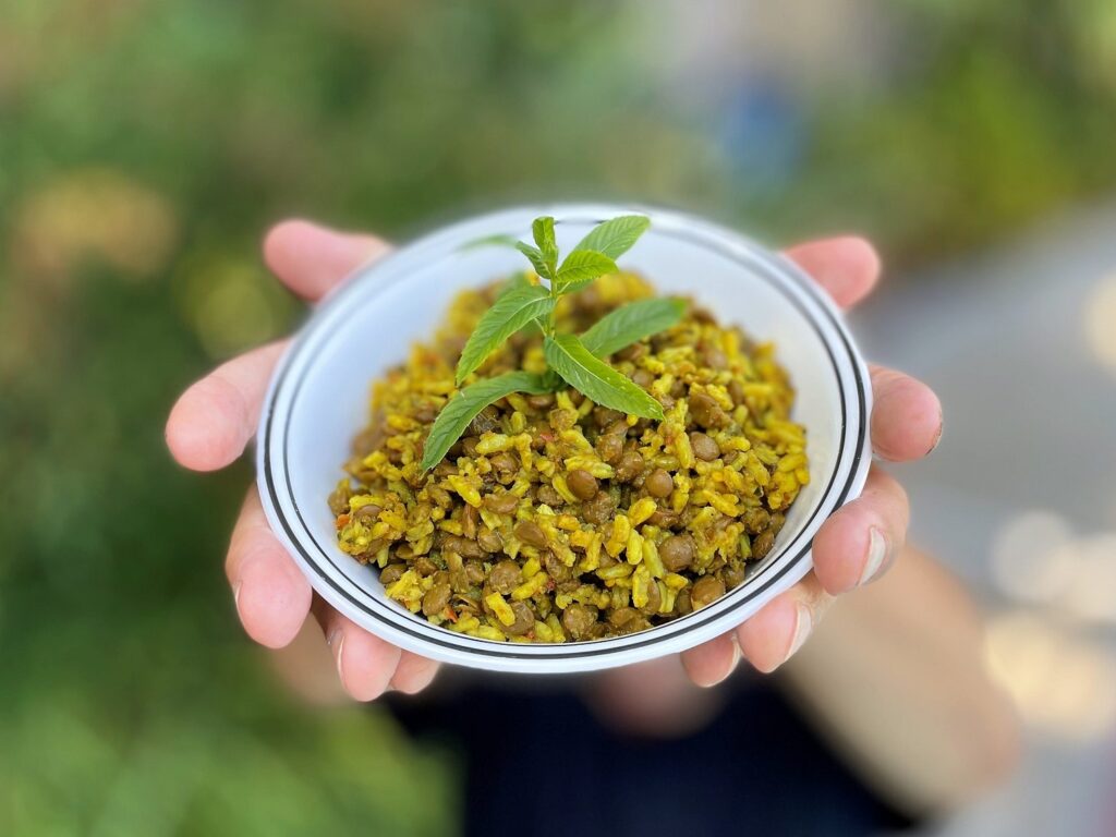 Inspired by the story of Sujata who offered nutritious food to a wandering monk. The healthy food allowed him to endure a long meditation and become the Buddha.